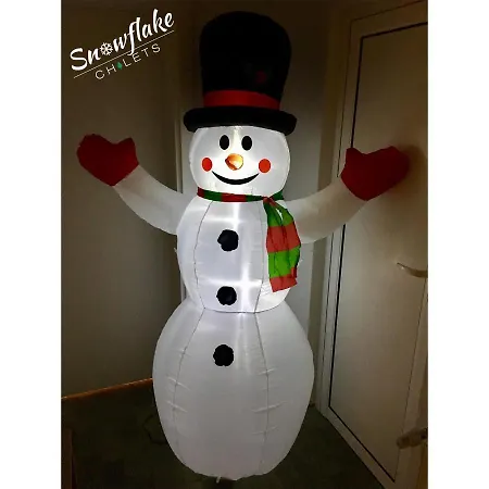 Къща за гости Snowflake Chalet *